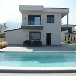 Luxury With Pool 别墅 普拉卡利特索罗