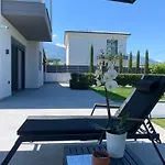 Luxury With Pool 别墅 普拉卡利特索罗