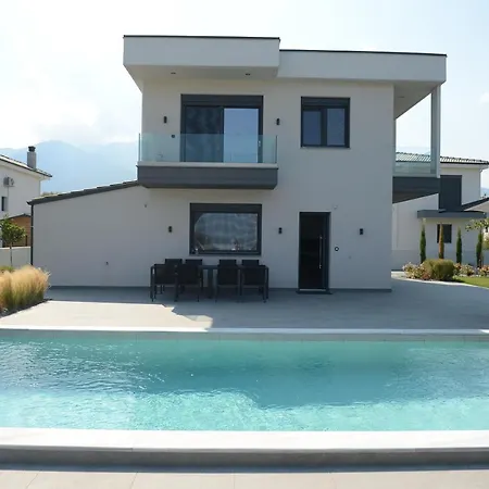 Luxury With Pool Villa Pláka Litóhoru