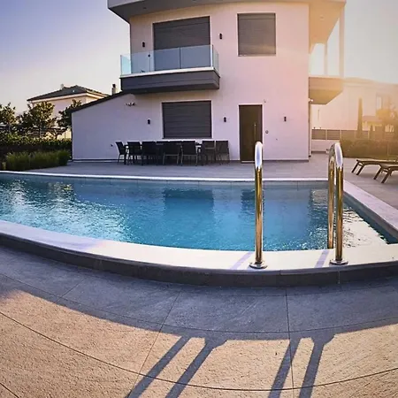 Luxury With Pool Villa Pláka Litóhoru