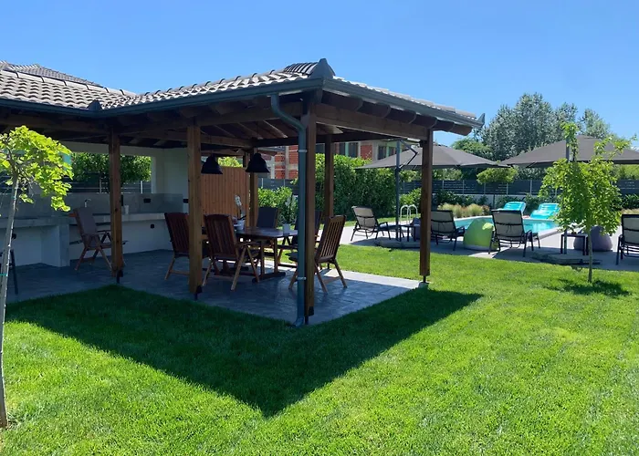 Luxury With Pool Villa