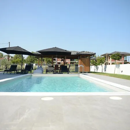 Вилла Luxury With Pool