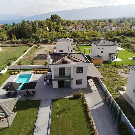 Luxury With Pool * Плака Литохору