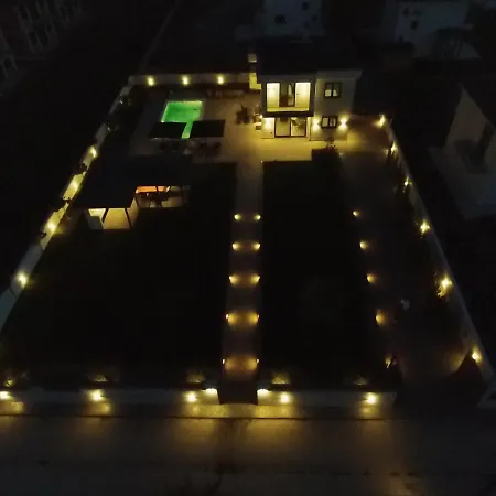 빌라 Luxury With Pool *