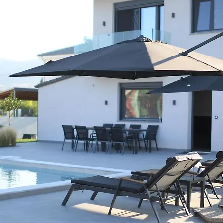 Luxury With Pool * Плака-Литохоро