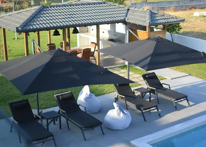Luxury With Pool