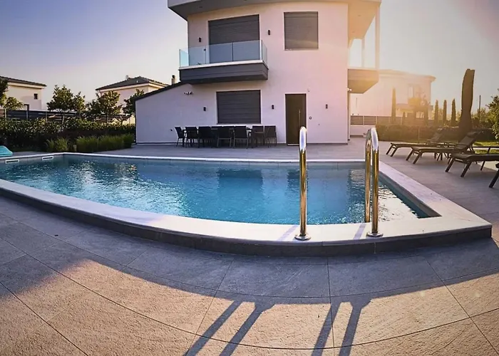Luxury With Pool Villa Plaka Litochorou